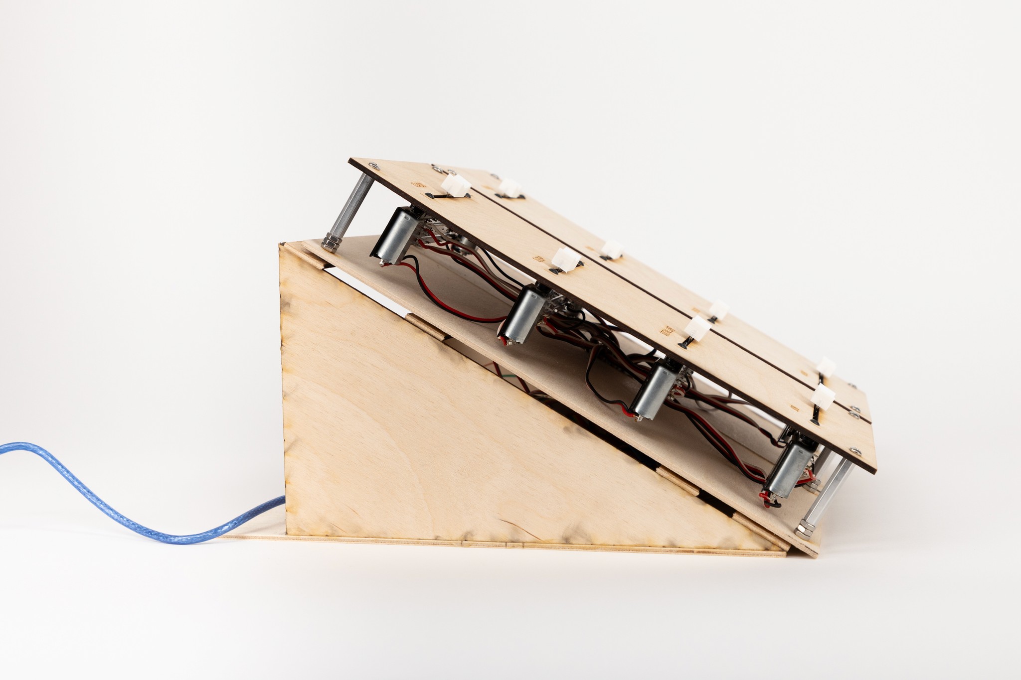 Side view of the motorized Shuffle interface